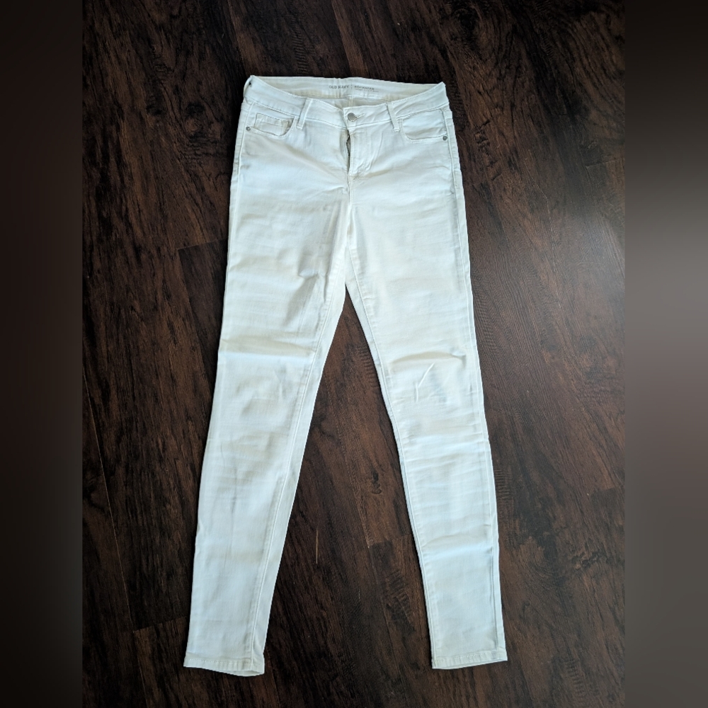 Old Navy Mid-rise White RockstarJeans Size 6 Long